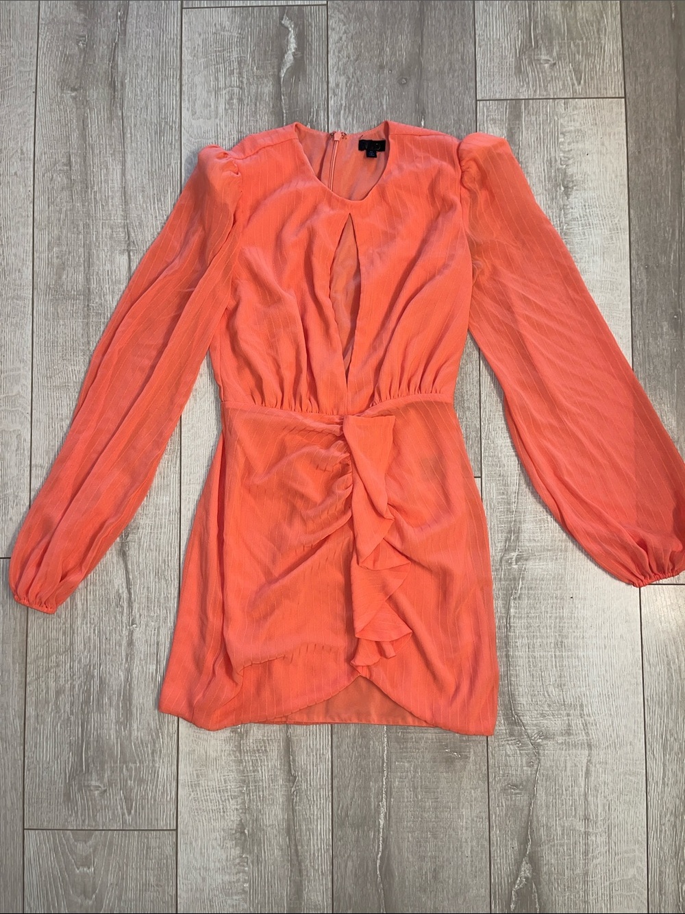 NBD Coral Ruffle Long-Sleeve Mini Dress Cut out detail XS- never worn! - Picture 3 of 8